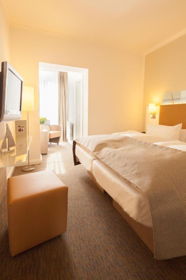 Hotel Erholung Kellenhusen Ngoại thất bức ảnh